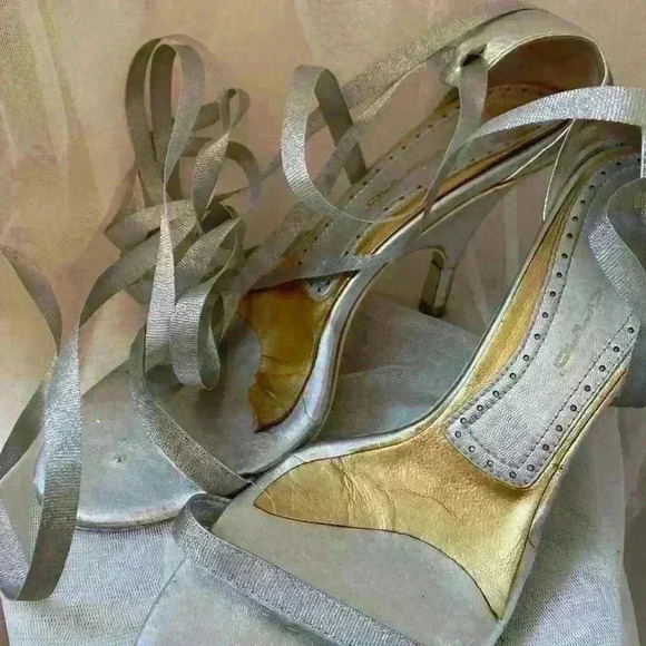 Fornarina Silver Heels - Picture 7 of 10